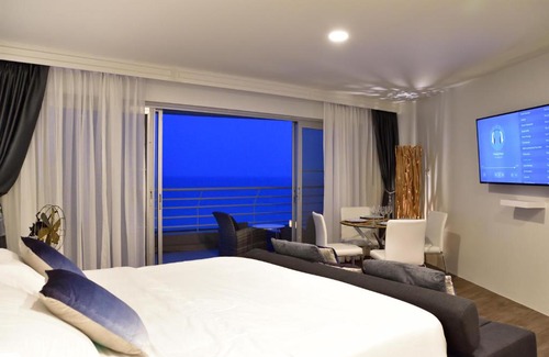 Cha-am Apartment | Sandy Beach Condo 15E