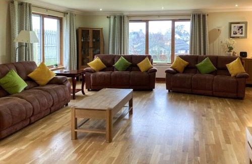 Nairn House | Sandy Beach