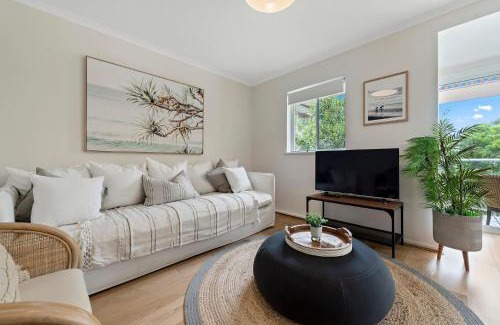Mollymook Beach Apartment | Sandy Days in Mollymook Beach