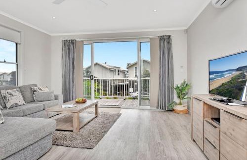 Caves Beach Villa | Sandy Drift at Caves Beach Villas
