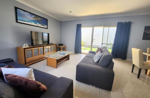 Jurien Bay House | Sandy Feet