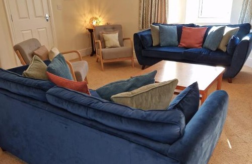 Broadstairs House | Sandy Gem - Viking Bay Getaway
