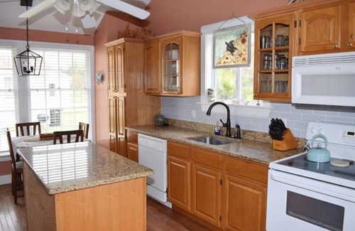 Chincoteague Cottage | Sandy Gem- Waterfront Cottage w/Sunset Views & Private Dock