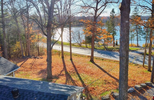 Trent Lakes House | Sandy Lake Beachhouse in Kawarthas Lakes