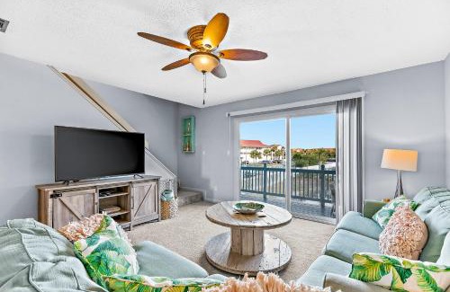 Navarre Beach House | Sandy Paws