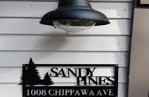 Gravenhurst Cottage | Sandy Pines Cottage. Lake Muskoka, Gravenhurst