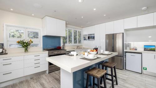 Corlette House | Sandy Point Escape