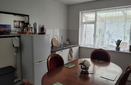Weston-super-Mare Apartment | Sandy Retreat