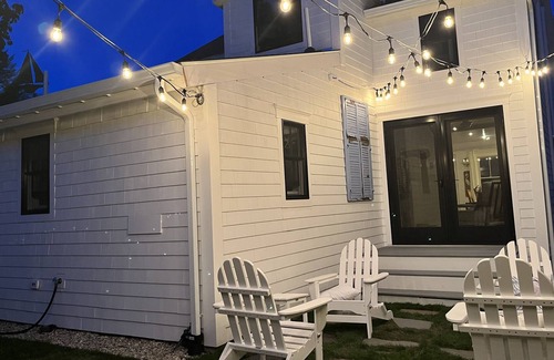 Town Landing Cottage | Sandy Seaside Cottage