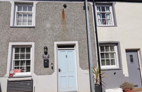 Conwy House | Sandy Shell Cottage