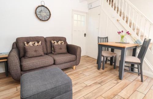 Conwy House | Sandy Shell Cottage