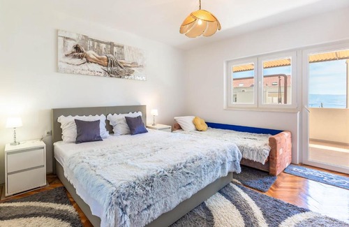 Dugi Rat Apartment | Sandy Smile