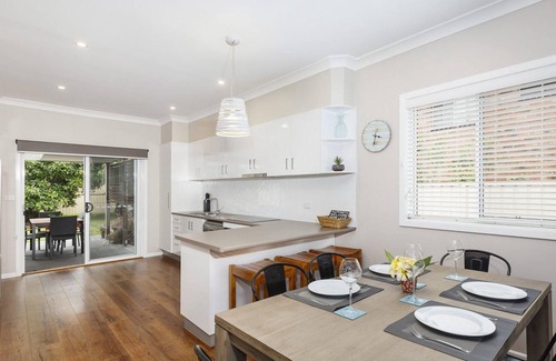 Forster House | Sandy Toes - park the car and walk everywhere!