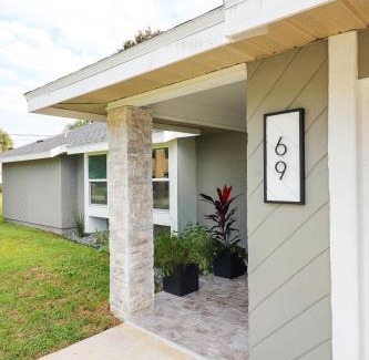 Palm Coast House | Sandy Toes