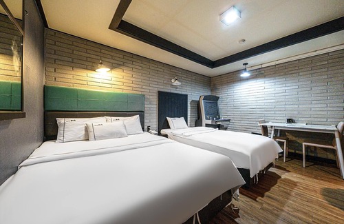 Sangbong-dong Hotel | Sangbong Hotel Bus