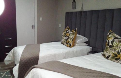 Himeville House | Sani Pass Manor Guest House