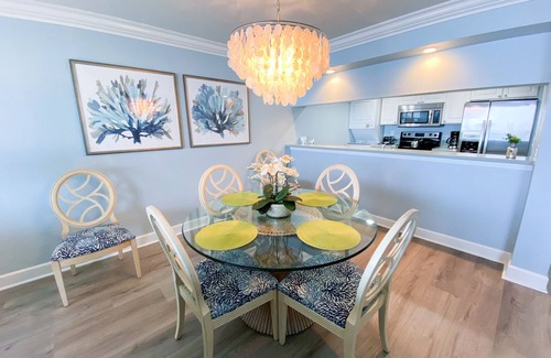 Punta Rassa Condo | Sanibel Harbour Resort Harbour Tower 712: Beachfront condo overlooking dazzling waters
