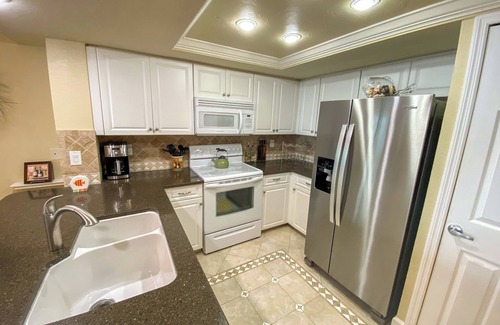 Punta Rassa Apartment | Sanibel Harbour Resort Bay View Tower 532: Waterfront condo overlooking the private beach.