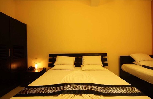Negombo Hotel | Sanoreech Hotel
