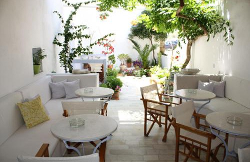 Old Town Naxos Hotel | Sanoudos