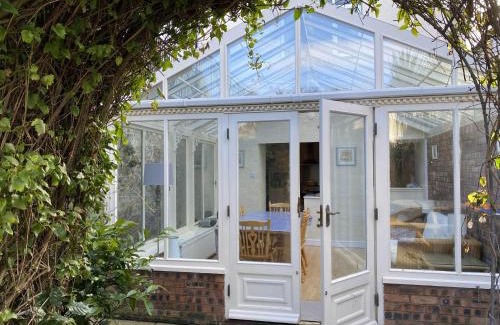 Beaumaris House | Sant Seiriol