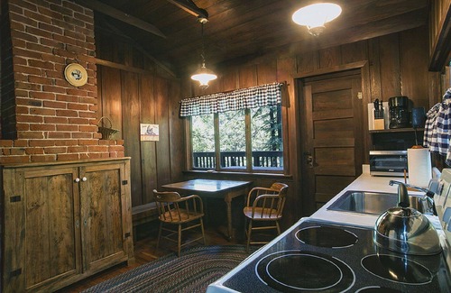 Mount Hermon Cabin | Santa Cruz Mountain Cabin. Utmost Tranquility Amongst the Redwoods !