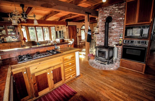 La Selva Beach House | Santa Cruz mountain Redwoods: Sunny beautiful home: VRP#221367: