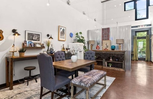 Santa Fe Apartment | Santa Fe Baca Railyard Loft!