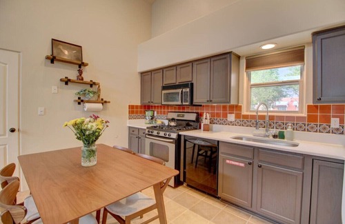 Santa Fe Apartment | Santa Fe Home|Private Yard|Great for Groups