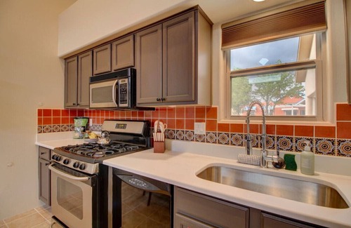 Santa Fe Apartment | Santa Fe Home|Private Yard|Great for Groups