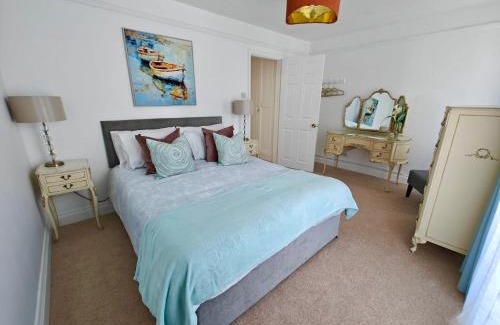 Newlyn House | Santa Fe Newlyn-Sleeps 4