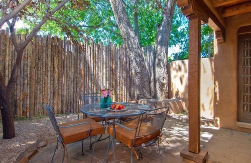 South Capitol Apartment | Santa Fe Retreat Just Steps from Downtown