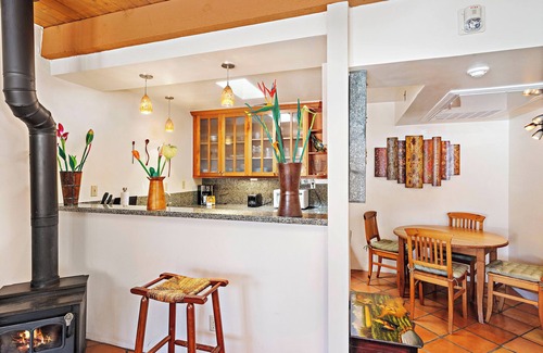 Northeast Santa Fe Hotel | Santa Fe Serenity: Downtown Bliss, Authentic Charm