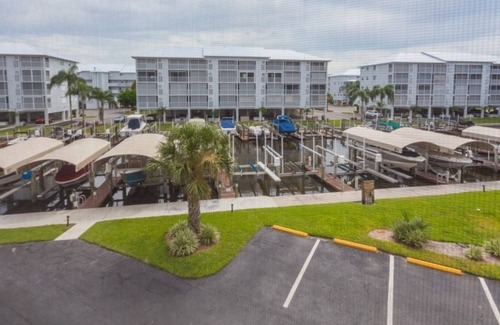 South Island Condo | Santa Maria Harbour 203 - Wkly 2 Bedroom Condo by Redawning