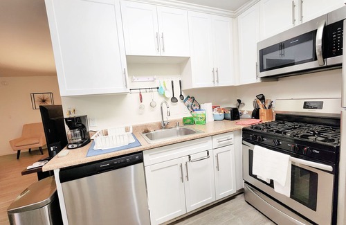 Sawtelle Apartment | Santa Monica Executive Suites