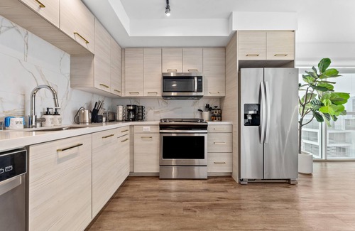 Sunset Park Apartment | Santa Monica Penthouse With Panoramic Ocean Views