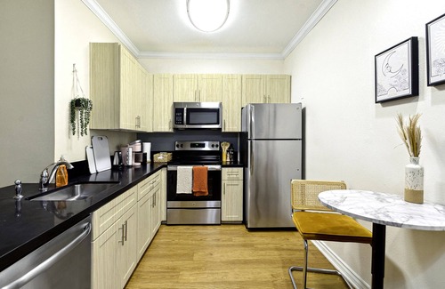 Marina del Rey Apartment | Santa Monica retreat 2 min to Promenade
