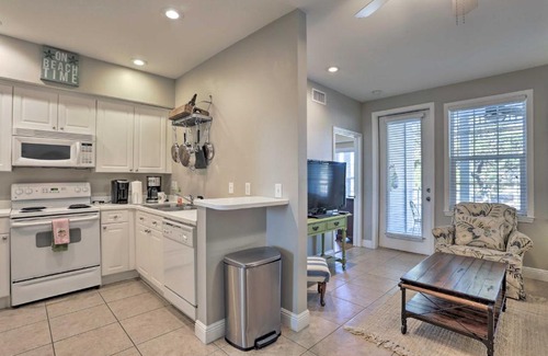 Santa Rosa Beach Apartment | Santa Rosa Beach Condo with Patio and Pool on 30A!