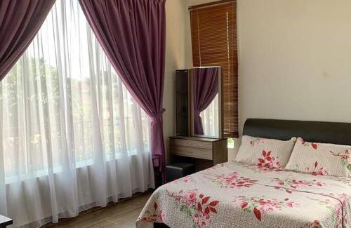 Tebrau House | Santai Homestay Jb