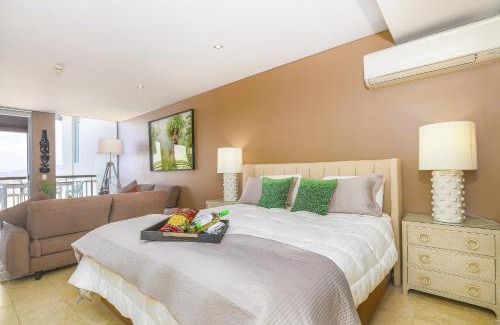 Casuarina Apartment | Santai Sands - with Sea and Mountain Glimpses!