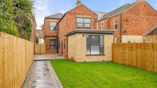 Boston House | Santi House