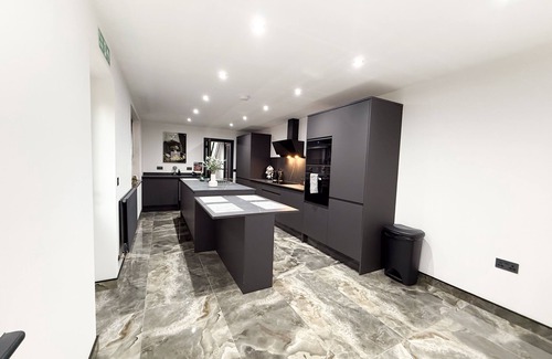 Boston House | Santi House