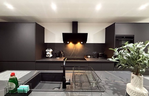 Boston House | Santi House
