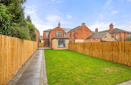 Boston House | Santi House