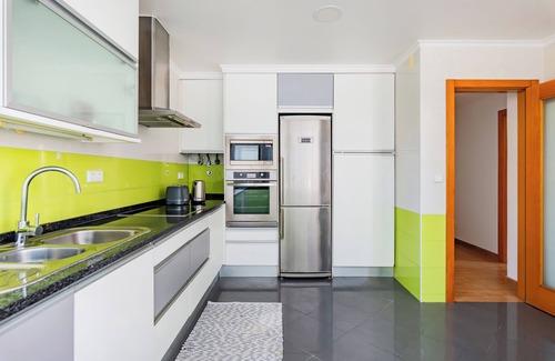 Oeiras Apartment | Santo Amaro Beach Family Stays