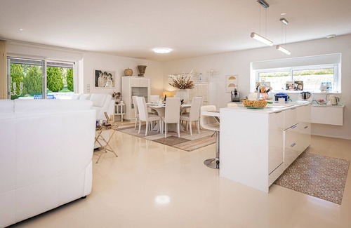 Les Farges House | Santoneige is a spacious (150 m2) newly built holiday home in 2018