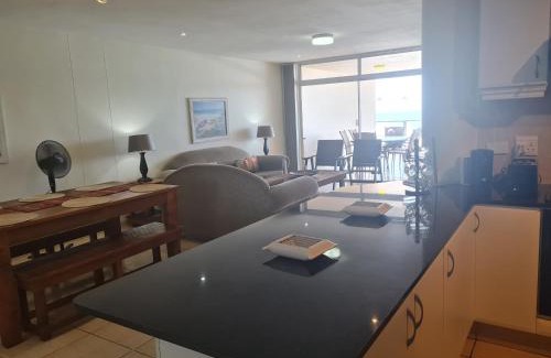 Margate Beach Apartment | Santorini 106A