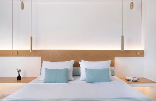 Kamari Hotel | Santorini Kastelli Resort