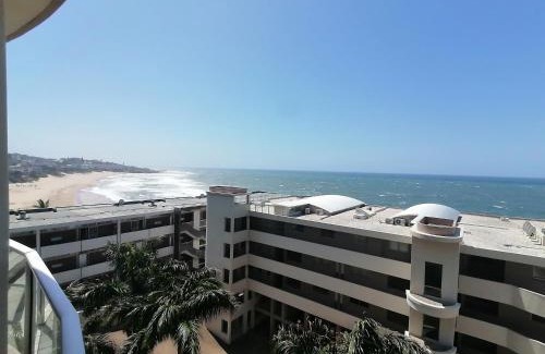Margate Beach Apartment | Santorini P