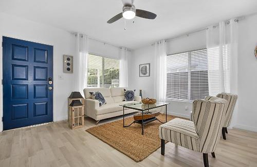 Wilton Manors House | Santorini Pool House Wilton Manors Walk to the Dr